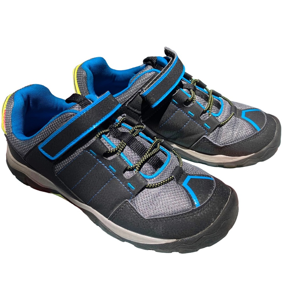 Ozark Trail Men's Black and Blue Off-Road Hiking Trail Sneakers Size 6